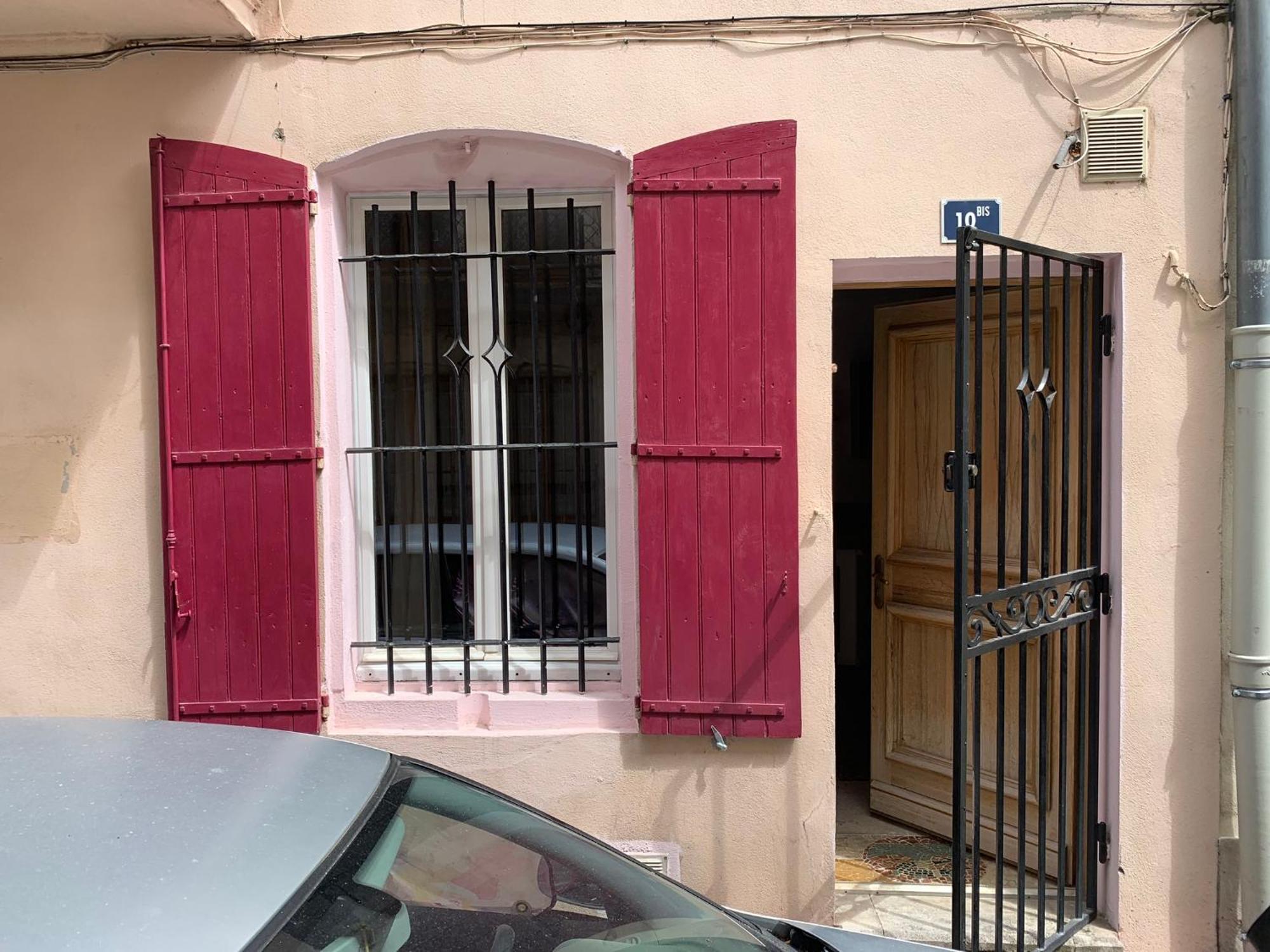 Tres Bel Appartement Cosy Et Chaleureux A Nîmes Eksteriør bilde